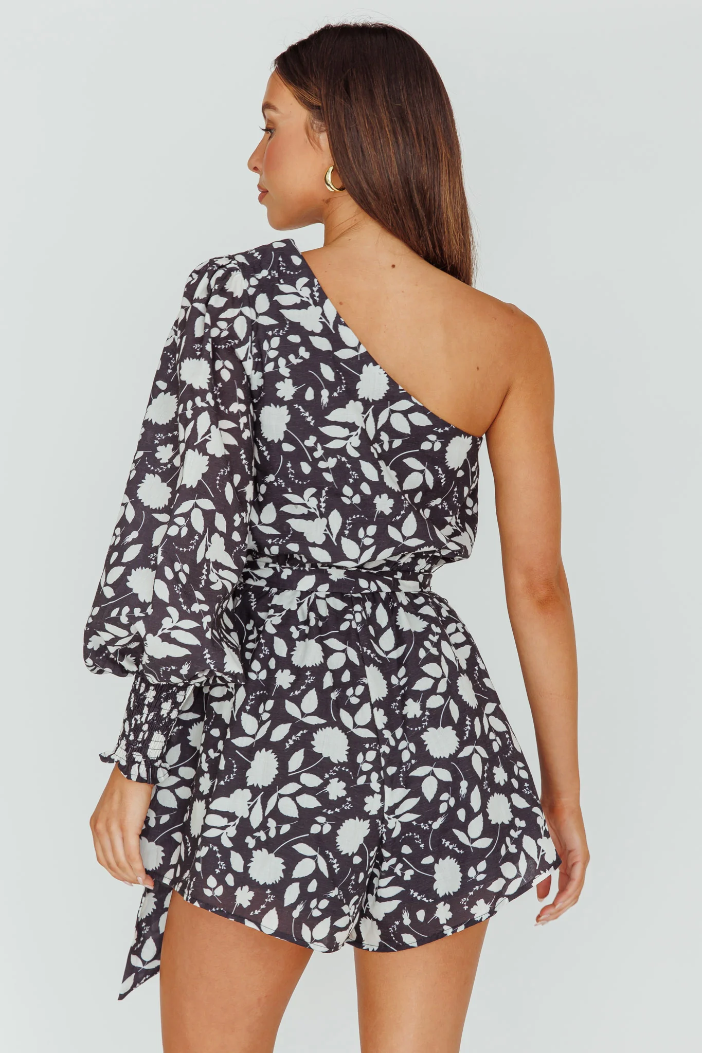 Summer Lover One-Shoulder Romper Floral Black - Sonourner