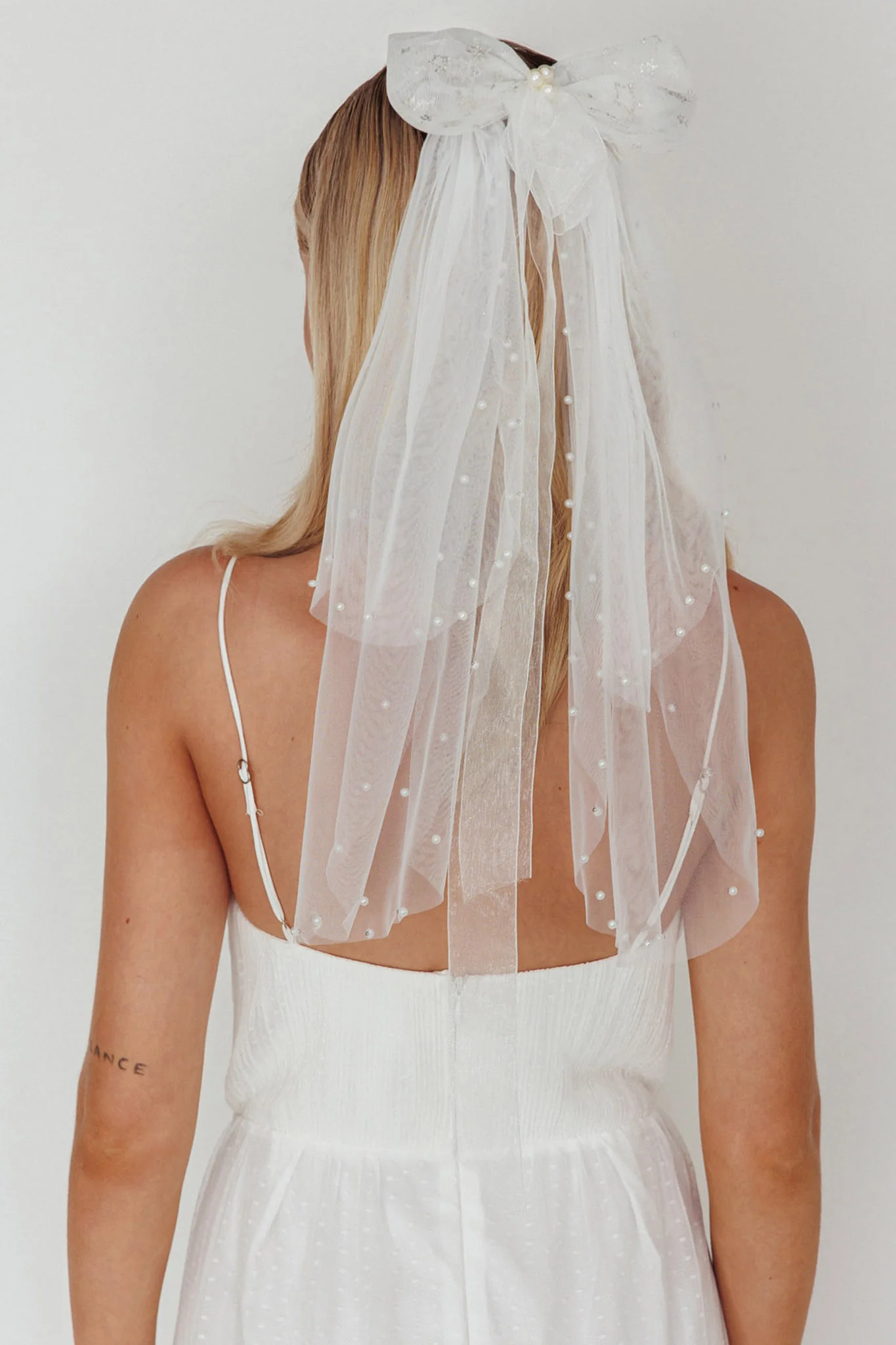 Bella Pearl & Glitter Star Veil White - Sonourner