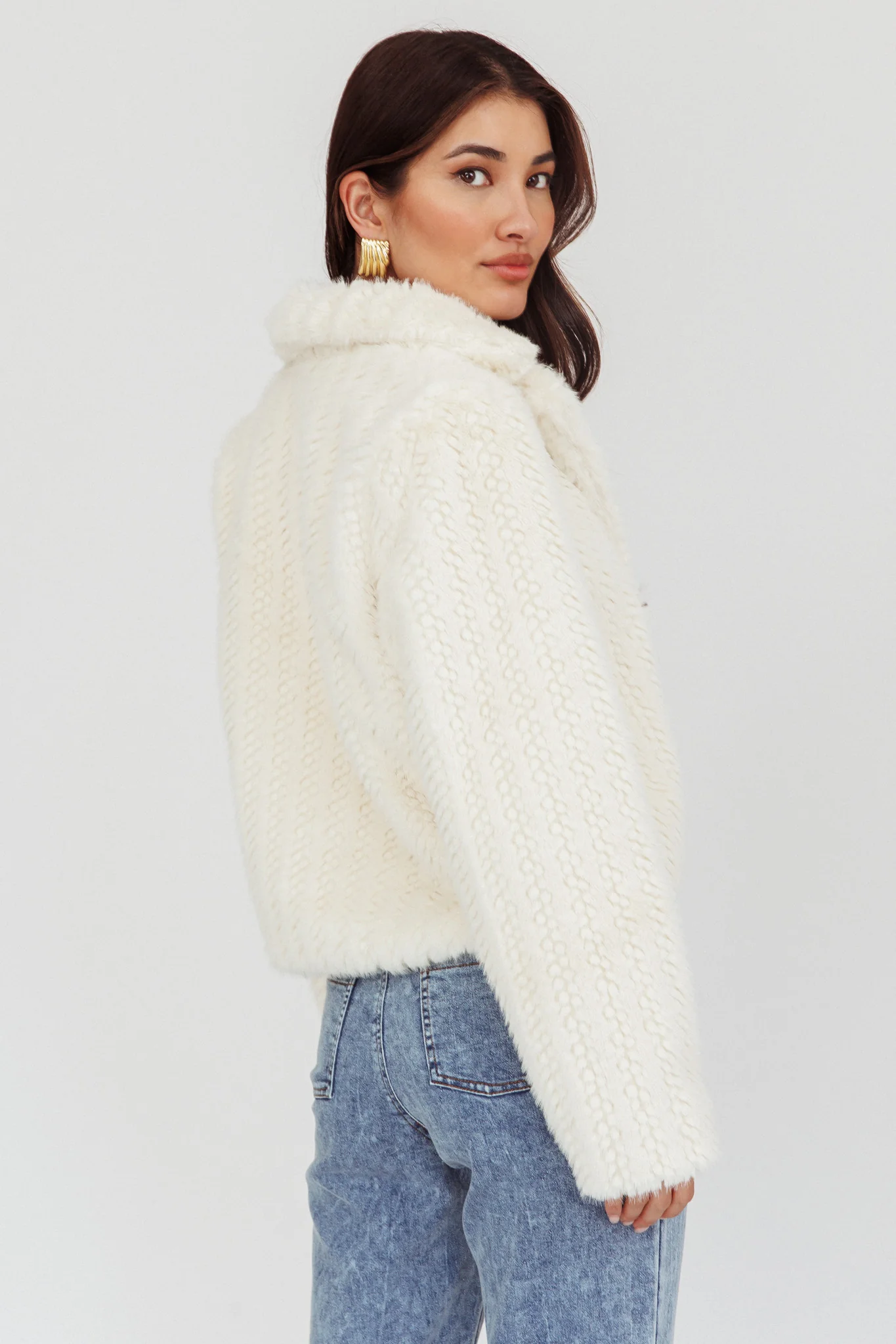Savelle Notch Lapel Faux Fur Jacket Cream - Sonourner