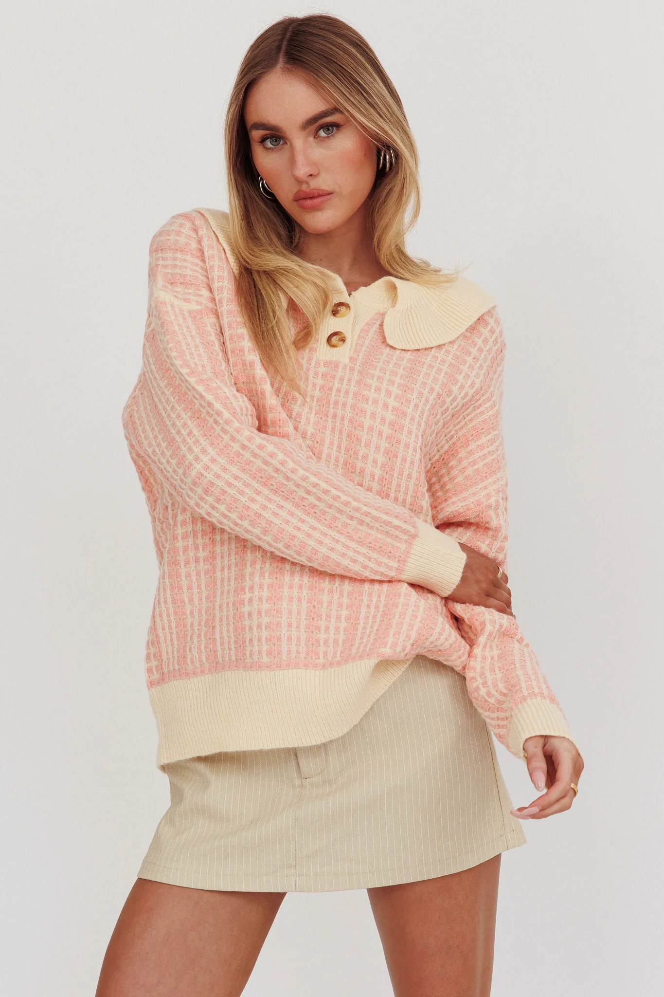 Rewrite Quarter Button Knit Sweater Coral - Sonourner