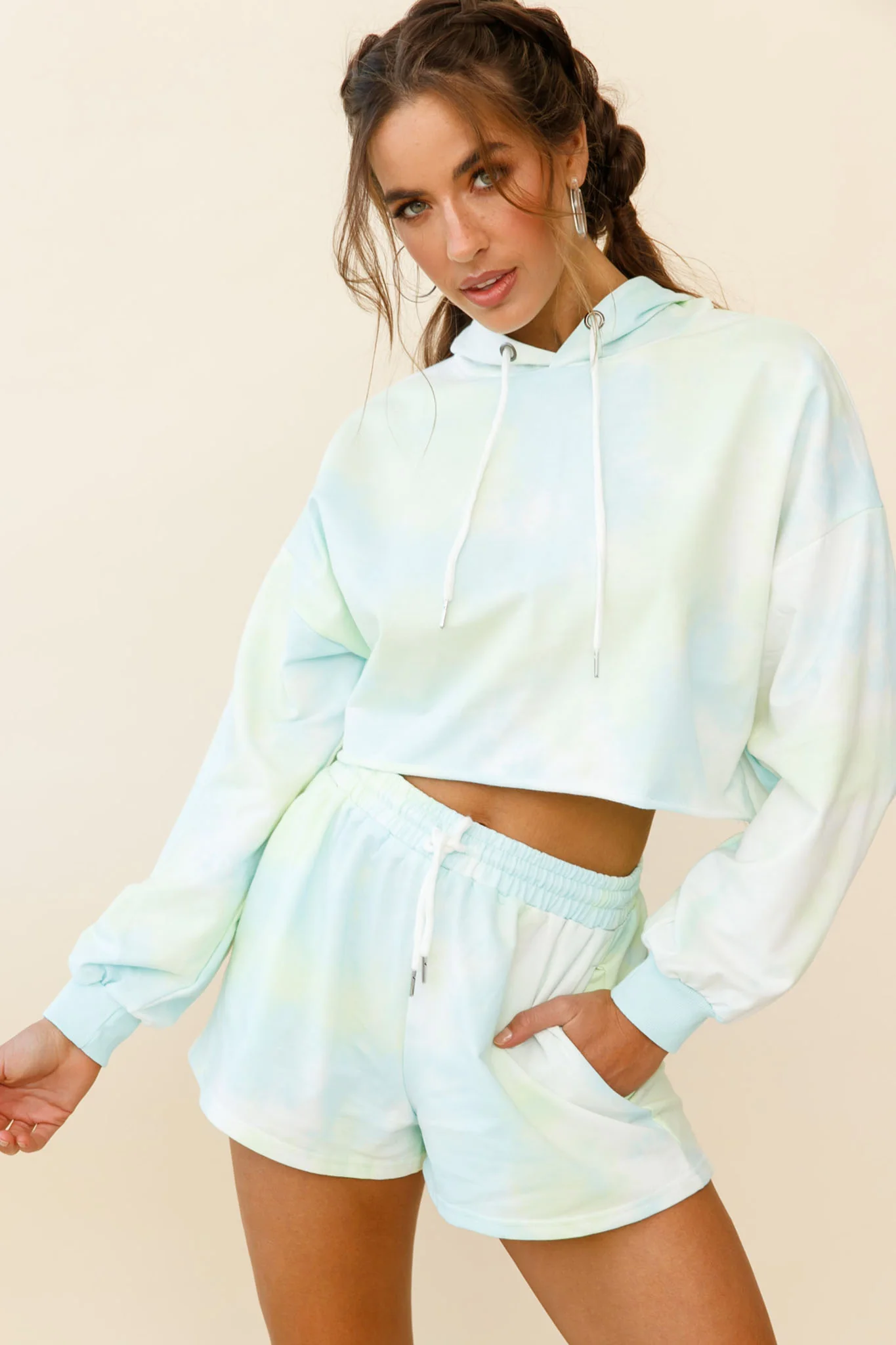 September Sun Drawstring Waist Shorts Green - Sonourner