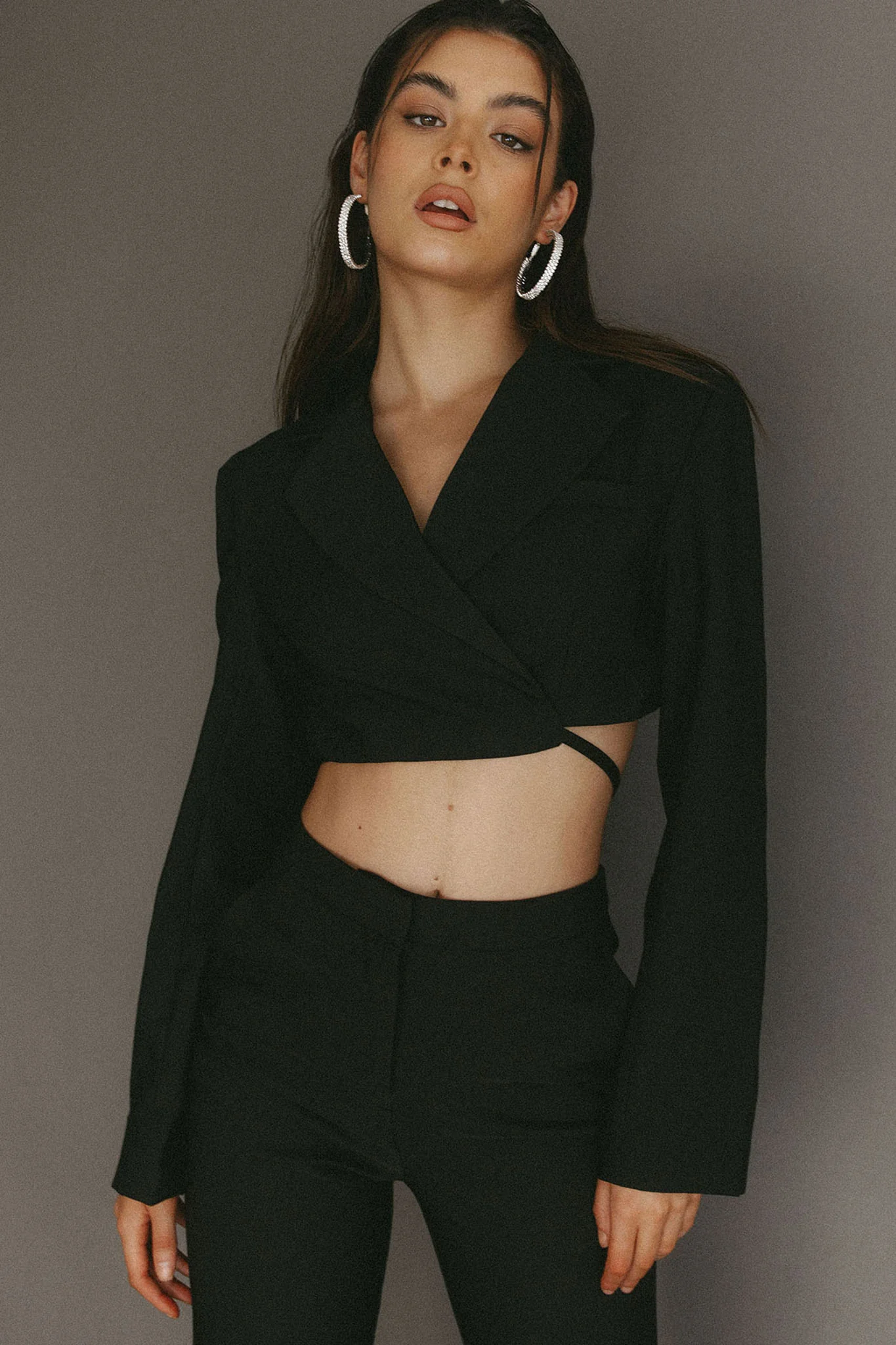 Confessions Crop Tied Blazer Black - Sonourner