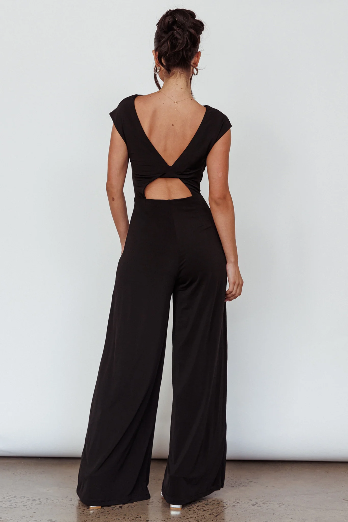 Lucinda Twist Back Jumpsuit Black - Sonourner