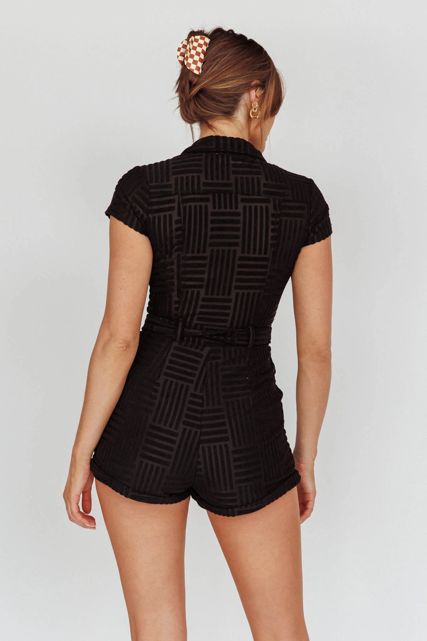 California Girl Short Sleeve Waist Tie Romper Black - Sonourner