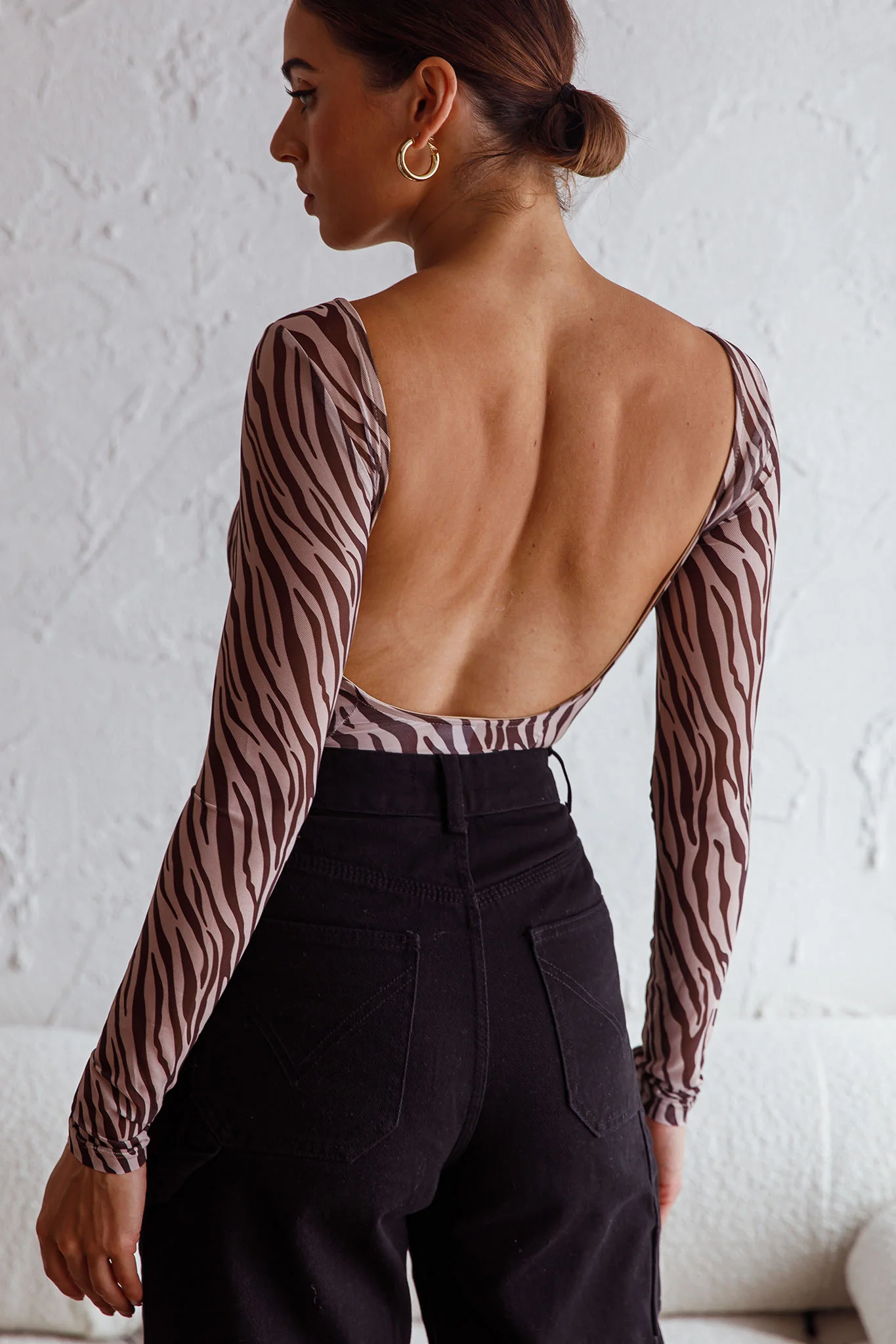 Juni Long Sleeve Low Back Mesh Bodysuit Tiger Print - Sonourner